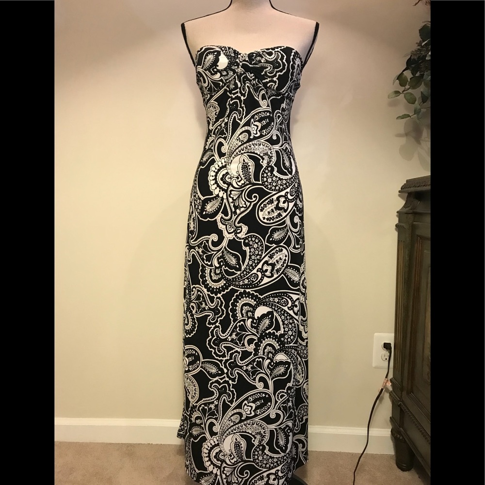🌺Elegant Strapless Maxi Dress - NWT